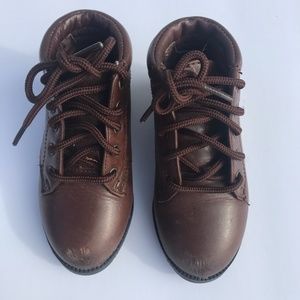 Danexx Kids Walnut Leather Booties. Size 6